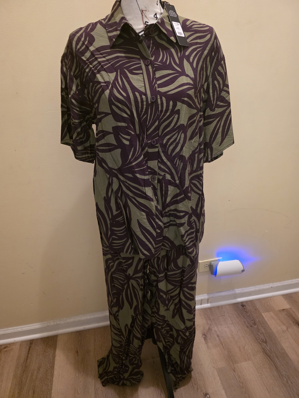 Women's Green and Brown Leaf-Print Jumpsuit